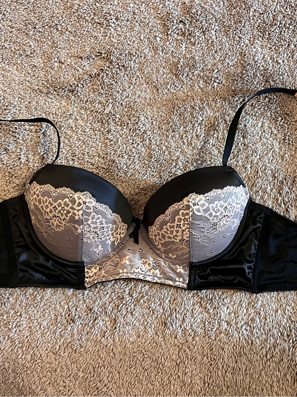 Gilligan & O'Malley Black and Cream Lace Balconette Bra